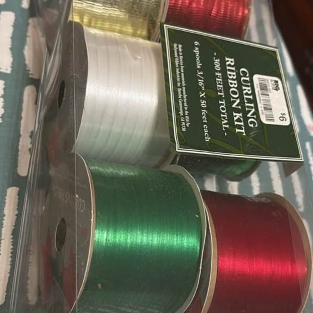 Big Lots Curling Ribbon Kit - Picture 2 of 3